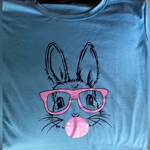 Bunny gum bubble Tshirt - Large - Women / Teen
